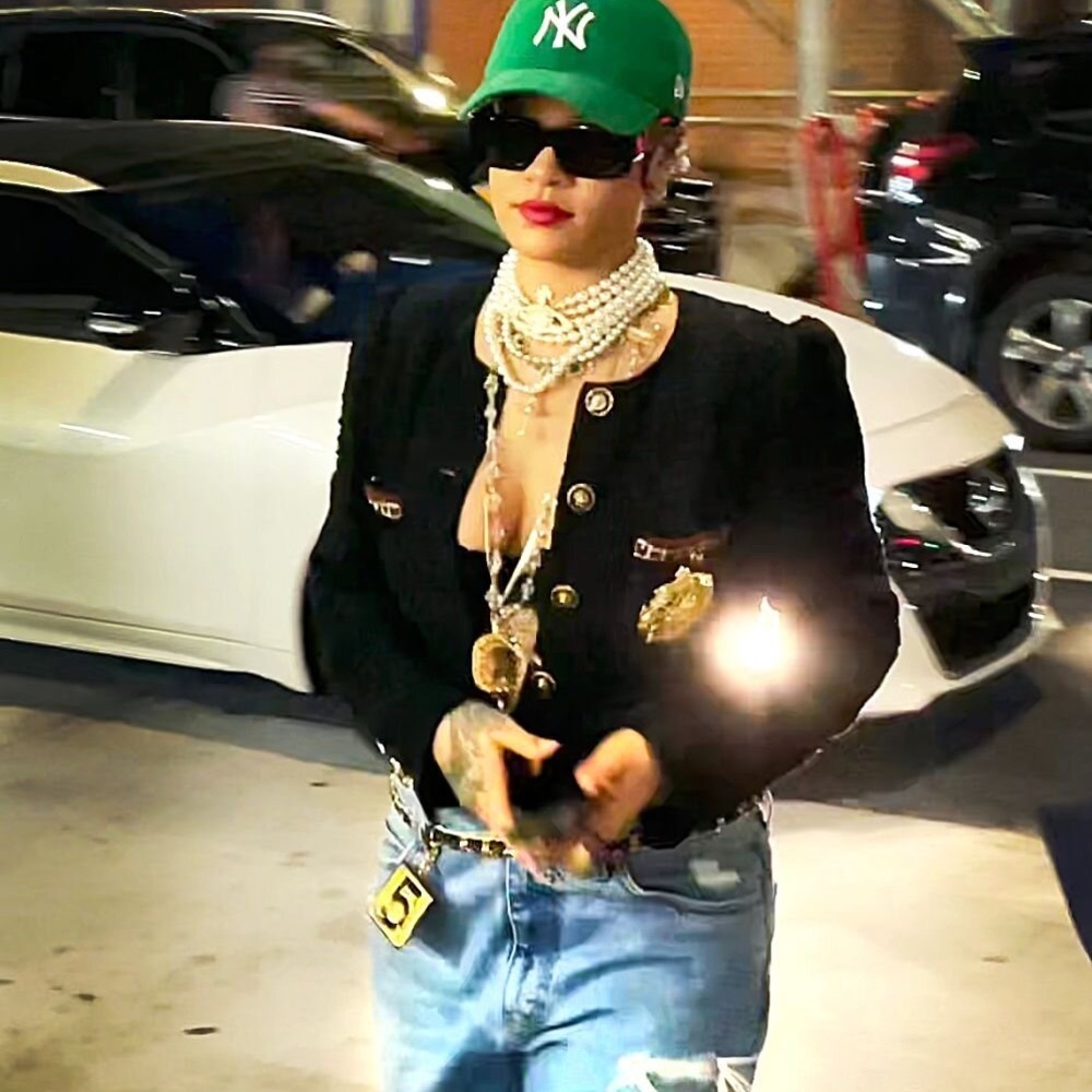 Gold Vivienne Westwood Necklace - Picture 8 of 9
